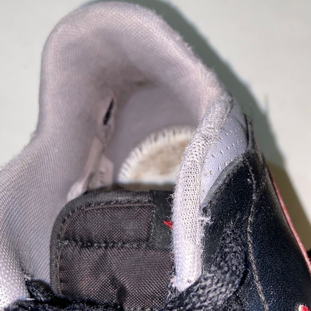 Nike Kids Black and Red Sneakers Size 2.5Y Not Insoles - Picture 14 of 15